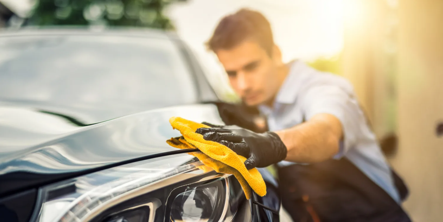 Säuberung ihres Autos